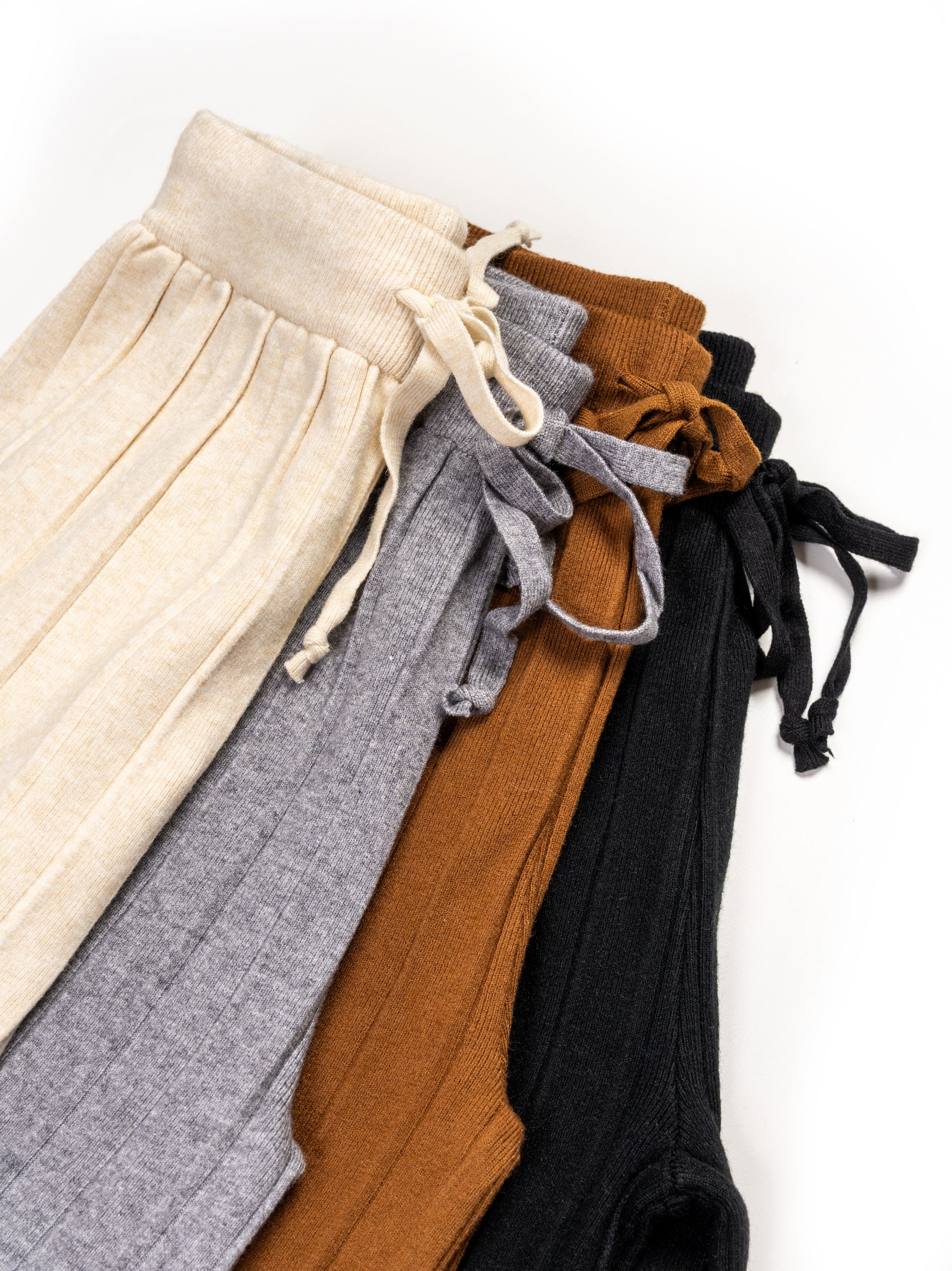 プリーツ見えニット・ワイドパンツ#25831006